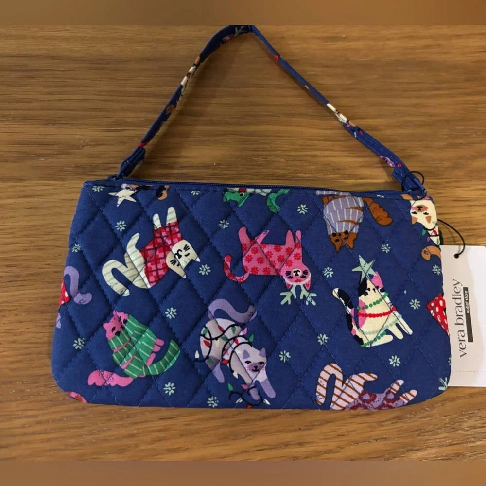 Vera Bradley Outlet Essential Holiday Cats Print Quilted Wristlet NWT